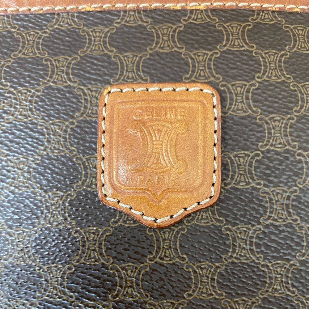 Celine Triomphe Clutch - Picture 2 of 16